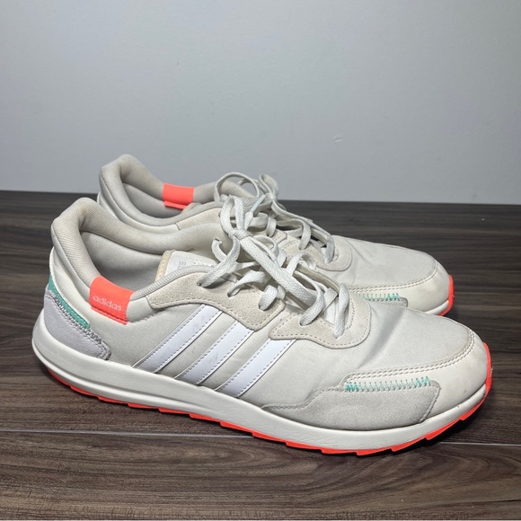Adidas Womens Retrorun EH1858 White Casual Shoes Sneakers Size  11 - Picture 3 of 9